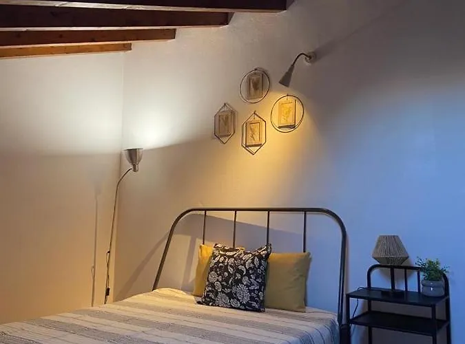 Casa Alfarroba *