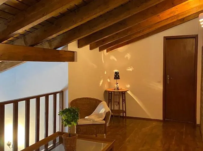 Casa Alfarroba *
